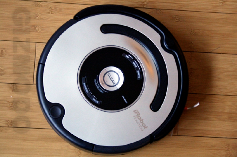 Illustration for article titled Mod-Friendly 5th Gen iRobot Roomba - First Vacuum